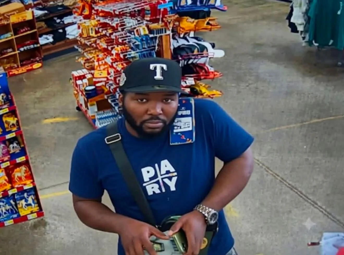 Ponchatoula Police Seeking Help Identifying Theft Suspect
